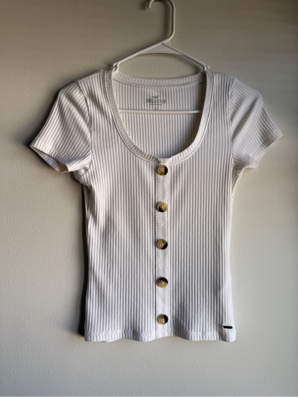 Hollister White Ribbed Button Front Scoop Neck Top Short Sleeve M